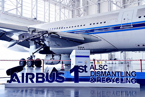 波音高層在參議院聽證會(huì)上強(qiáng)調(diào)了熱塑性復(fù)合材料對(duì)于飛機(jī)制造的重要性