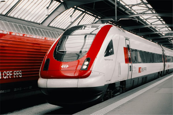 輕量化革命：碳纖維殼體如何重塑未來(lái)