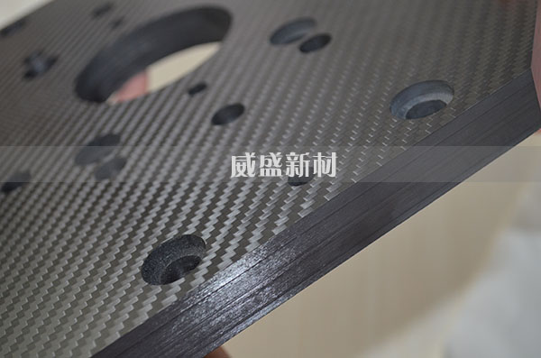 供應(yīng)高強度碳纖維板