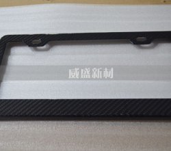 碳纖維車牌框有什么優(yōu)點