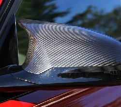 輕量化汽車的碳纖維汽車零配件有哪些？